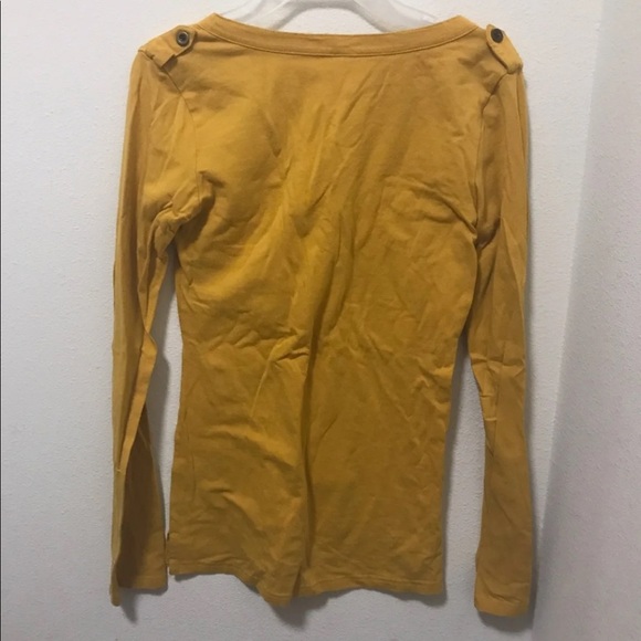 Mustard colored LONG SLEEVE NWOT small - Picture 5 of 5